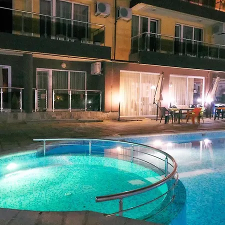 Sea Star Hotell 2*